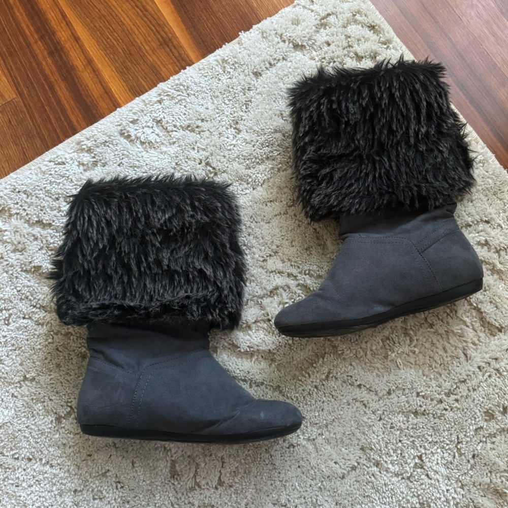 Rampage Gray Fur Boots